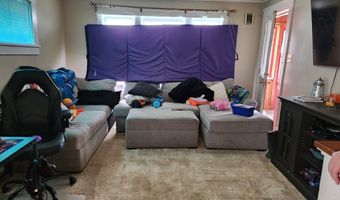621 E 31st St, Anderson, IN 46016