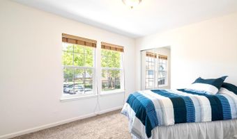 606 Santa Ana Cir, Santa Rosa, CA 95404