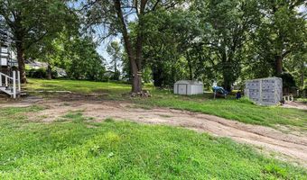 1016 N 10th St, Atchison, KS 66002