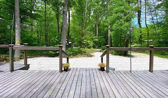 2052 Granny Squirrel Dr, Andrews, NC 28901