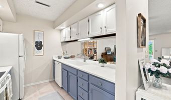 412 Faulkner Ct, Ames, IA 50014