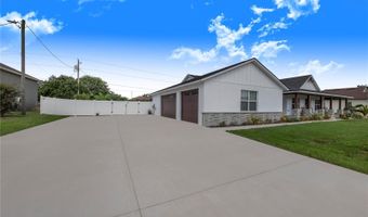 2812 MURCOTT St, Auburndale, FL 33823