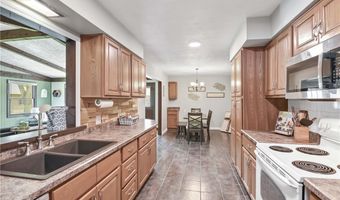 183 Sunrise Dr, Amherst, OH 44001