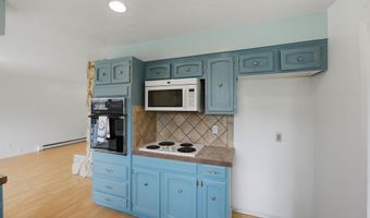 835 12TH St, Bandon, OR 97411
