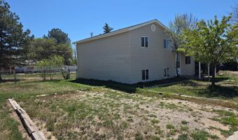 211 Jolley Ave, Douglas, WY 82633