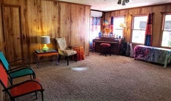 163 N Washington St, Alderson, WV 24910