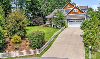 12 Broadmoor Dr, Arden, NC 28704