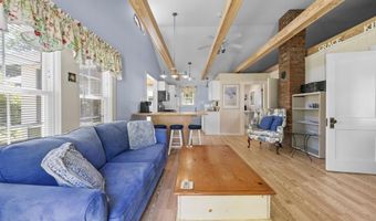 65 Lakeview Ave, Bristol, NH 03222