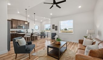 604 HORSESHOE Rd, Burns, WY 82053