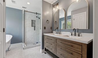 43949 BRUCETON MILLS Cir, Ashburn, VA 20147