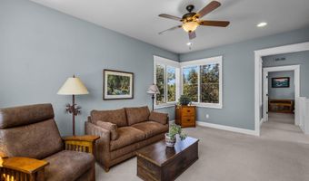 61525 Meeks Trl, Bend, OR 97702