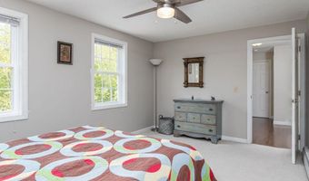 5 Heidi Ln, Bow, NH 03304