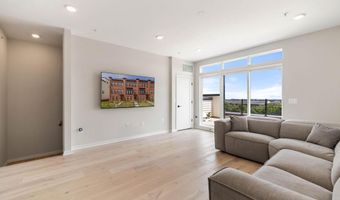23156 HORSESHOE TRAIL Sq, Ashburn, VA 20148