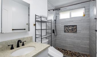 925 Pilialo St (Upstairs), Honolulu, HI 96816