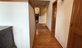 11662 Laketowne Vw, Albertville, MN 55301