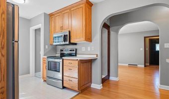 713 5th Ave E, Alexandria, MN 56308