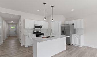 2010 Green Acres Dr, Adrian, MI 49221