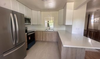 17 Frontier St, Diamondville, WY 83116