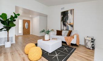 4635 Briar Ridge Rd, Oceanside, CA 92056