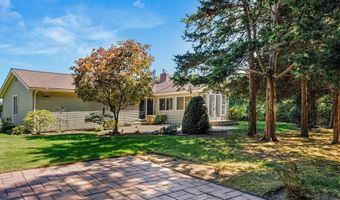 85 Gateway Rd, North Kingstown, RI 02852