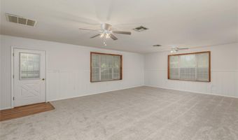4525 Midway Rd, Weatherford, TX 76085