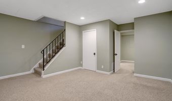 4725 31ST St S, Arlington, VA 22206