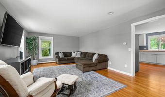 284 Bragg's Ln, Barnstable, MA 02630
