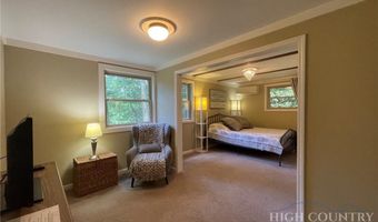 430 Laurel Ridge Rd, Banner Elk, NC 28604