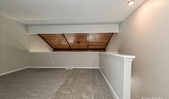 7916 Charter Oak Ln, Charlotte, NC 28226