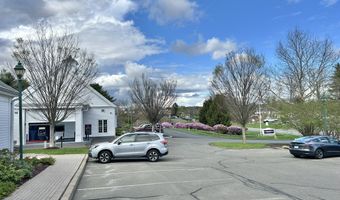 33 Dale Rd, Avon, CT 06001