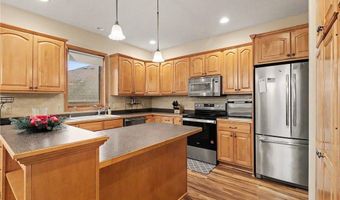 13009 Garvin Brook Ln, Apple Valley, MN 55124