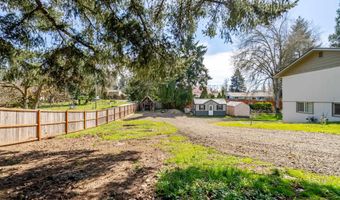 656 E Thornton Lake Dr NW, Albany, OR 97321