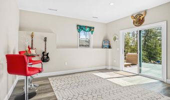 58 Damsite Rd, Barnstead, NH 03225