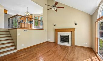204 E 8th St, Adrian, MO 64720