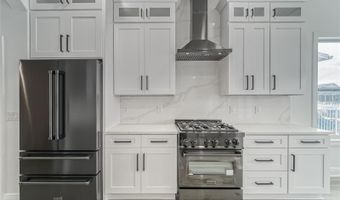 5718 SEA TURTLE Pl, Apollo Beach, FL 33572