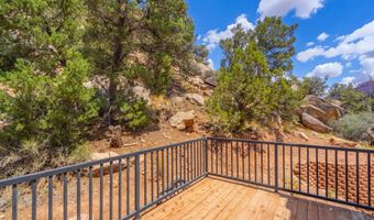 944 W Foothill Dr, Apple Valley, UT 84737