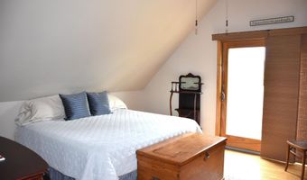 9 Strawberry Ln, Barre, VT 05641