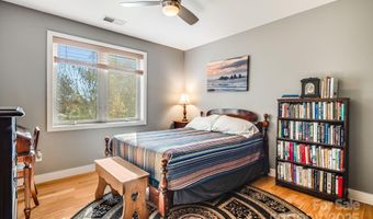 12 Pelham Rd, Asheville, NC 28803