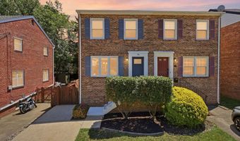 19 E MYRTLE St A, Alexandria, VA 22301