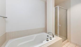 1317 Moanalualani Way 13C, Honolulu, HI 96819