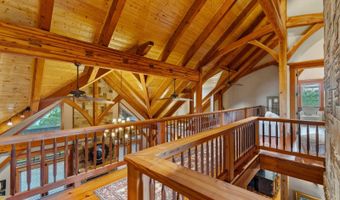 300 Eagle Point Dr, Albany, KY 42602