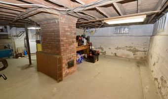 744 Hammond St, Bangor, ME 04401