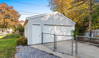 430 E GLENDALE Ave, Appleton, WI 54911