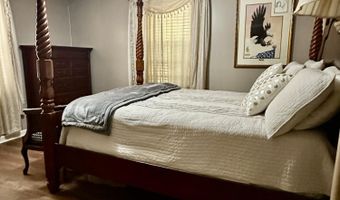 15173 Lorraine Rd, Biloxi, MS 39532