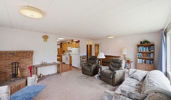 830 CHICAGO Ave, Bandon, OR 97411