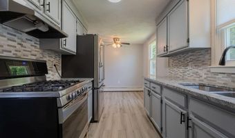 47 Planet Ave, East Providence, RI 02915