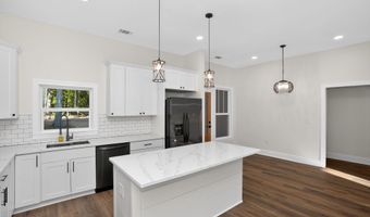 166 Midway Rd, Barnesville, GA 30204