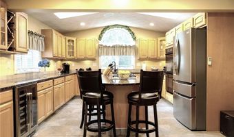 9 Patricia Dr, North Providence, RI 02904