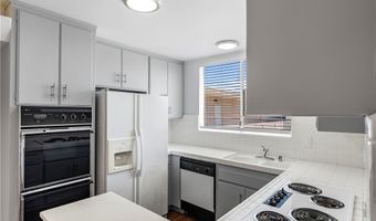 5429 Newcastle Ave 309, Encino, CA 91316