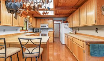 1660 Pine Dr, Arnold, CA 95223